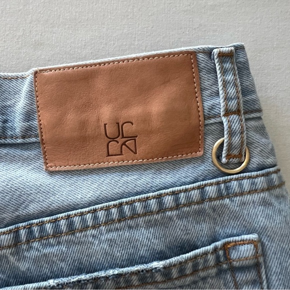 Ulla Johnson Agnes Jeans in Glacier Wash - Picture 14 of 16